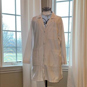 Med Couture Women’s Lab Coat 3 Pocket 38 inches Long